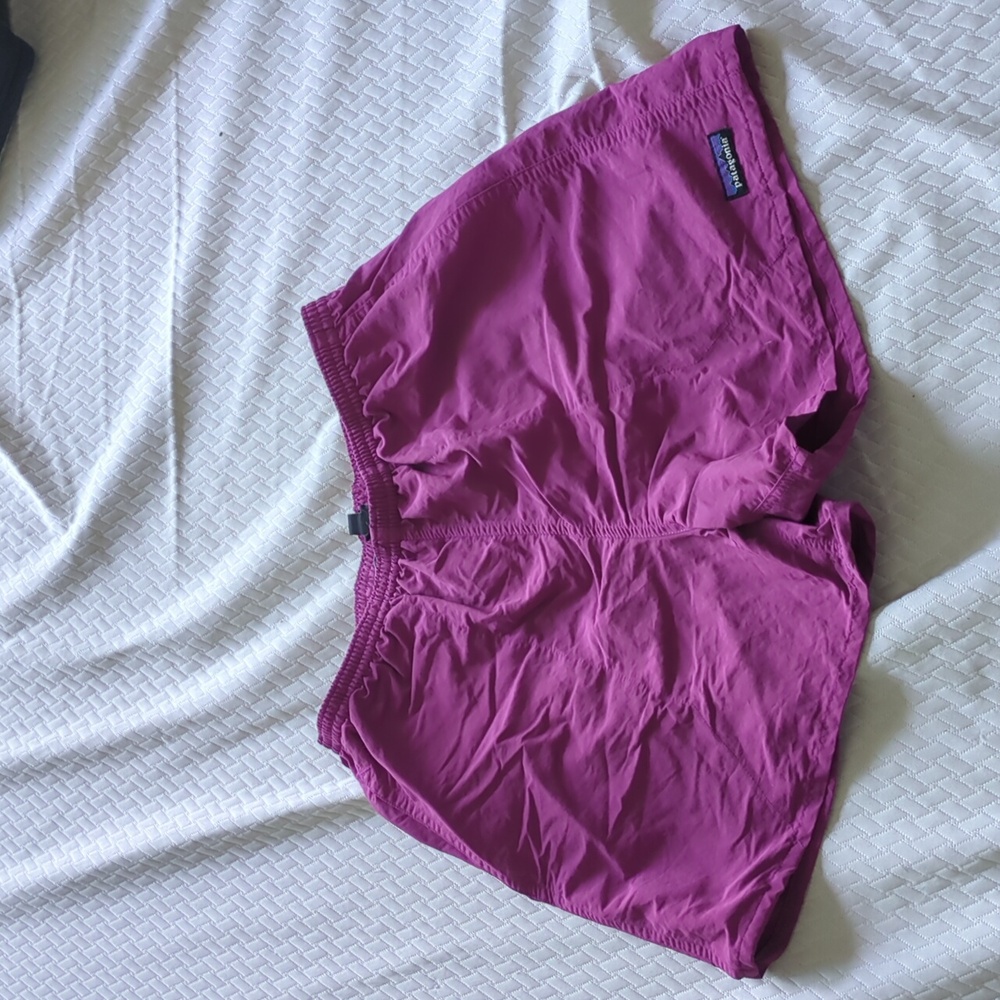 Men's Patagonia baggies - size large